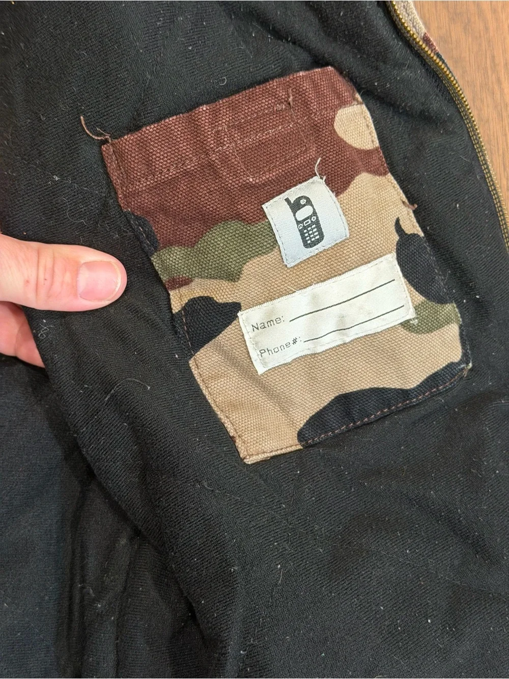 Vintage Walls Blizzard Pruf insulated camo work jacket kids size XL